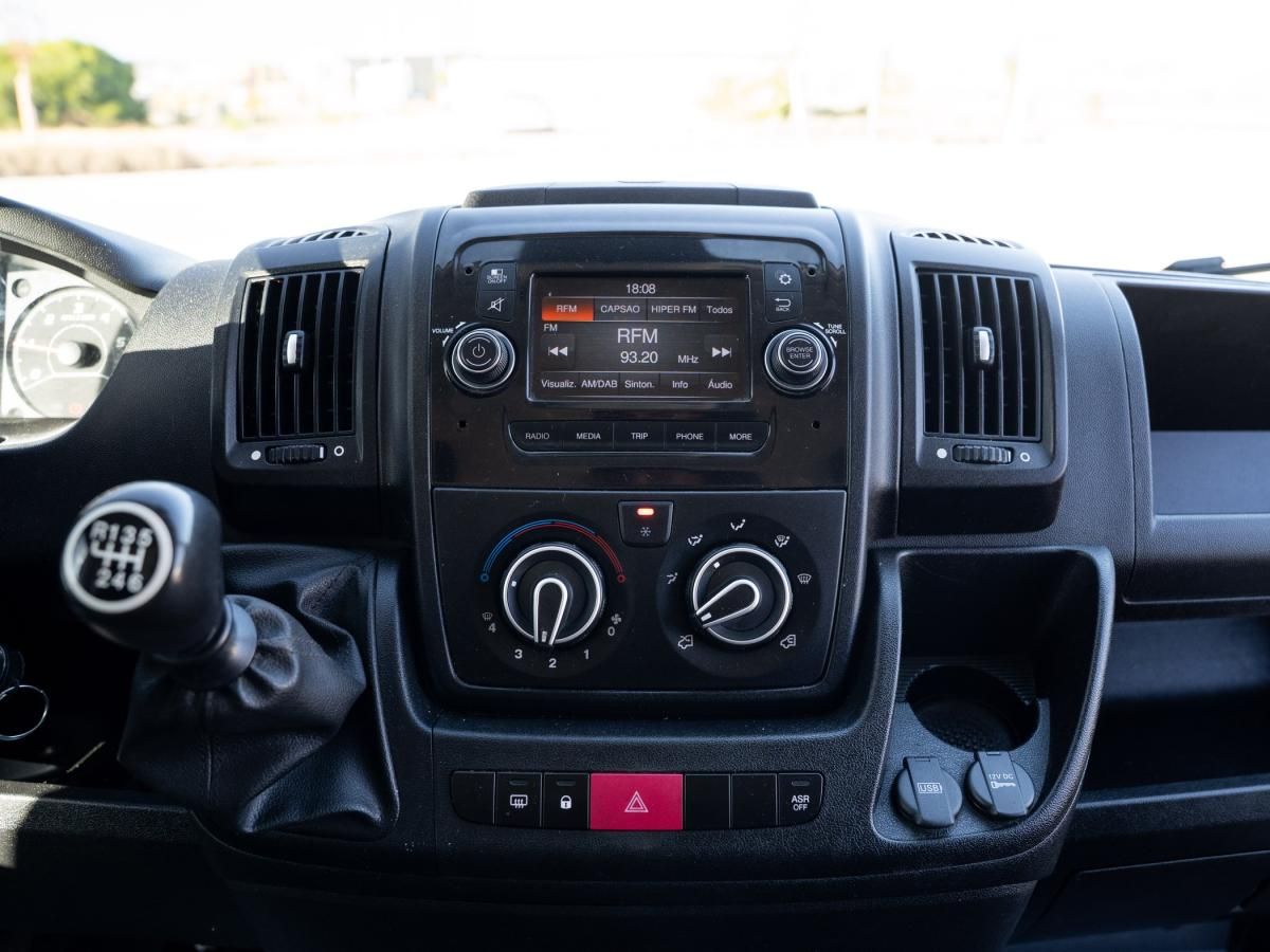 peugeot-boxer-2022-diesel-2179cc