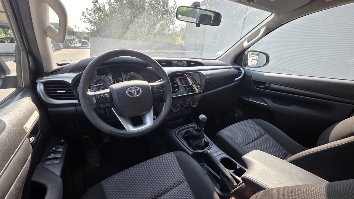 toyota-hilux-2022-diesel-2393cc