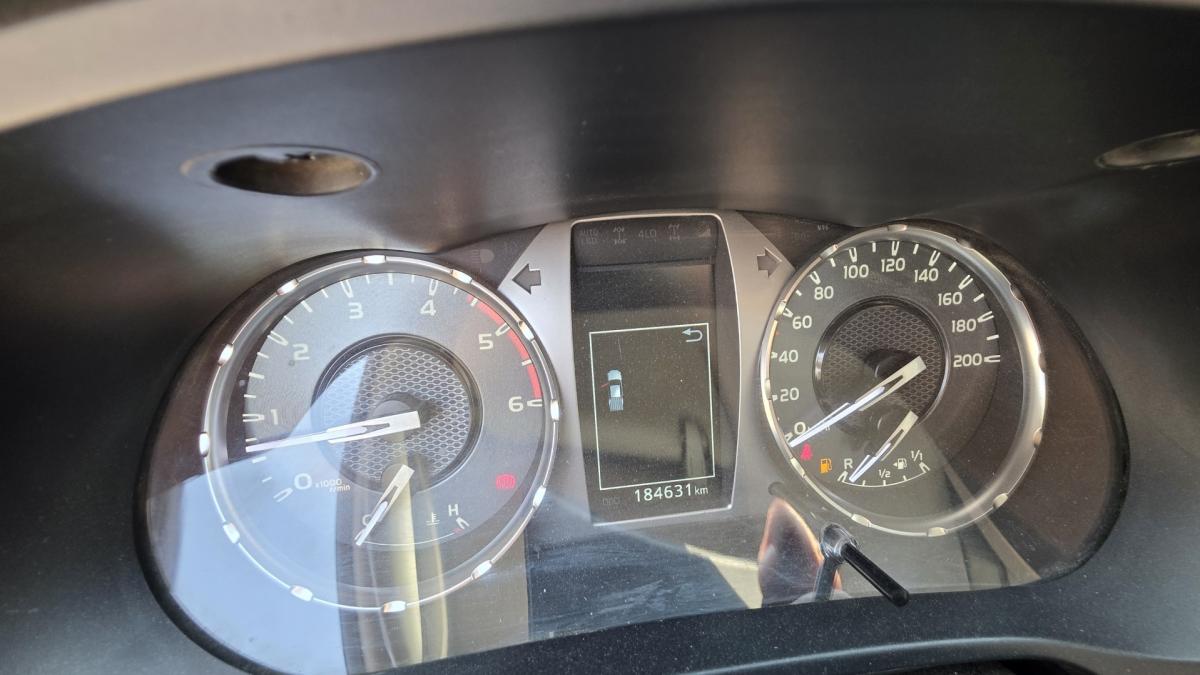 toyota-hilux-2022-diesel-2393cc