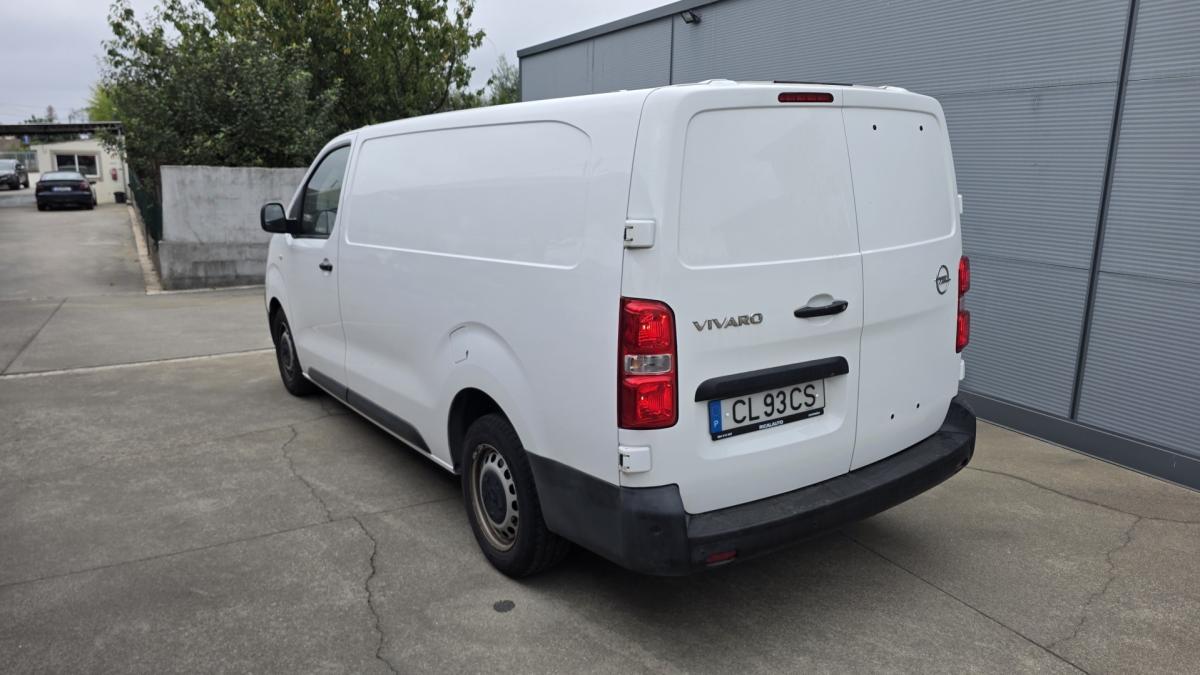 opel-vivaro-2021-diesel-2000cc