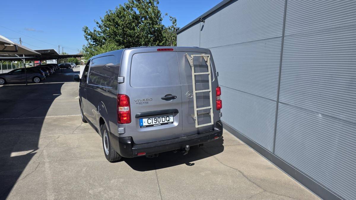opel-vivaro-2021-diesel-2000cc