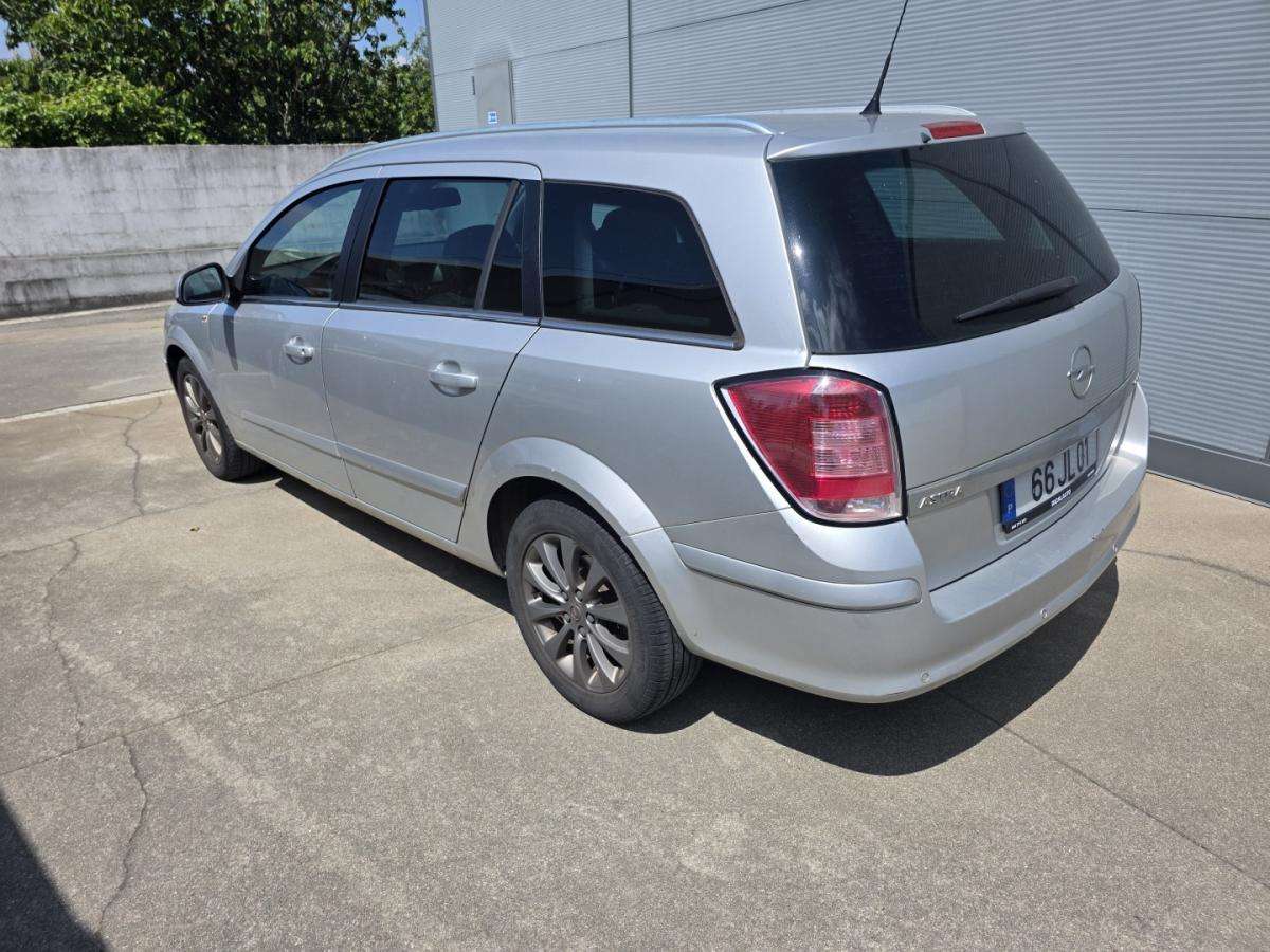 opel-astra-2010-diesel-1686cc