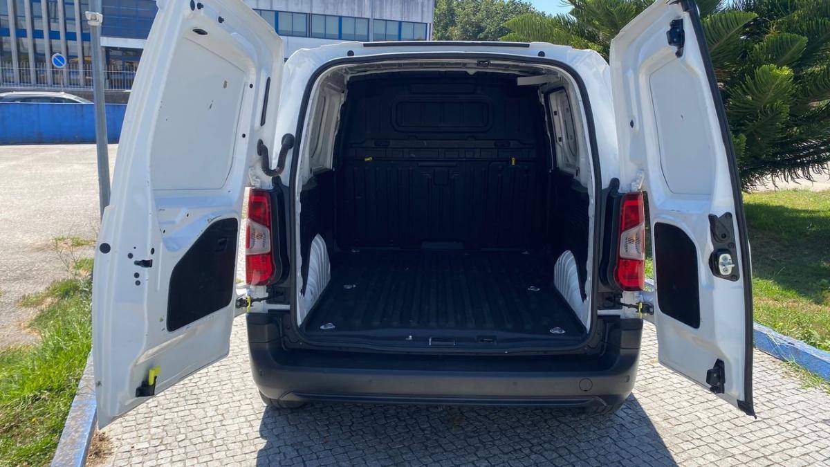 citroen-berlingo-2022-diesel-1499cc