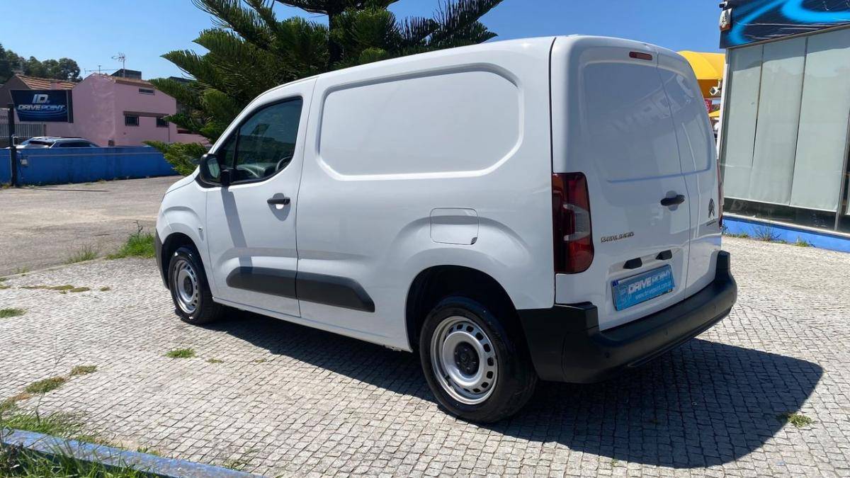 citroen-berlingo-2022-diesel-1499cc