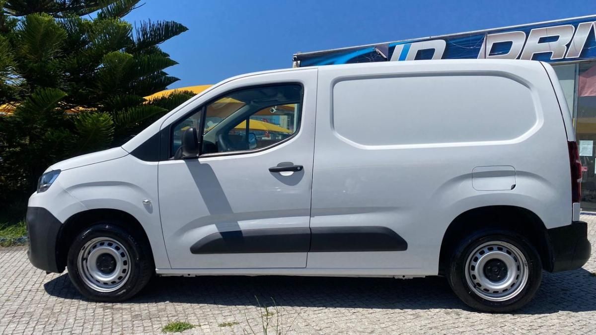citroen-berlingo-2022-diesel-1499cc