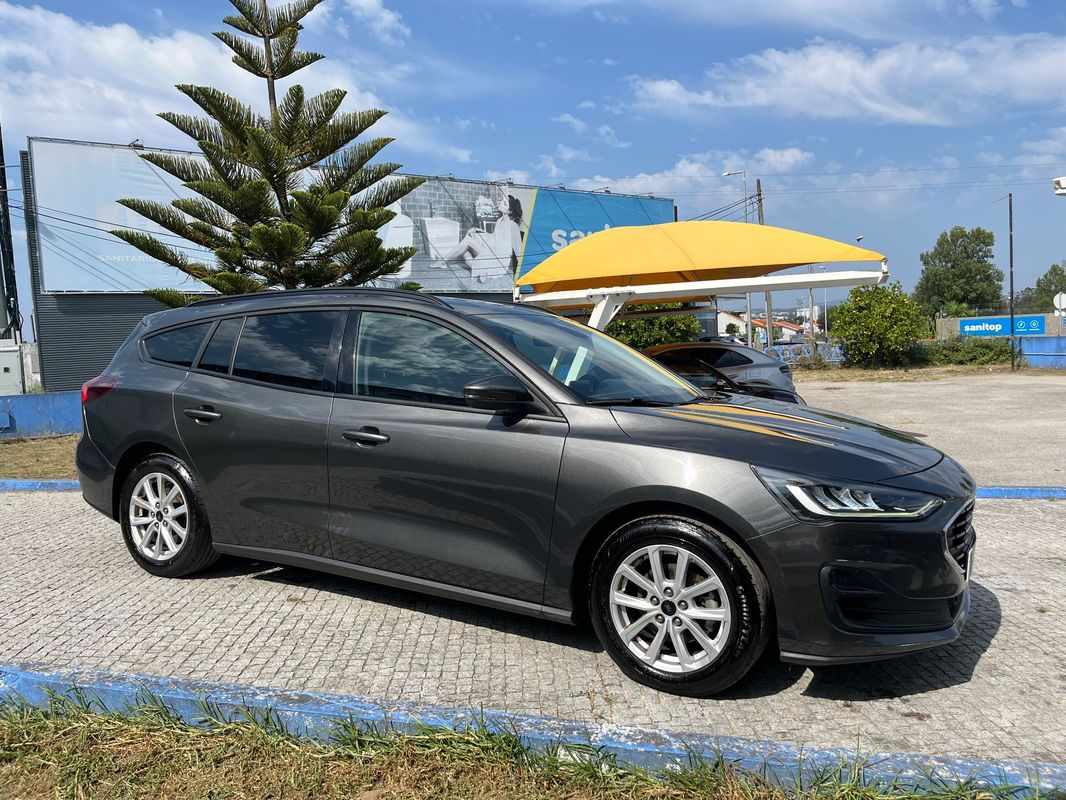 ford-focus-sw-2022-diesel-1499cc