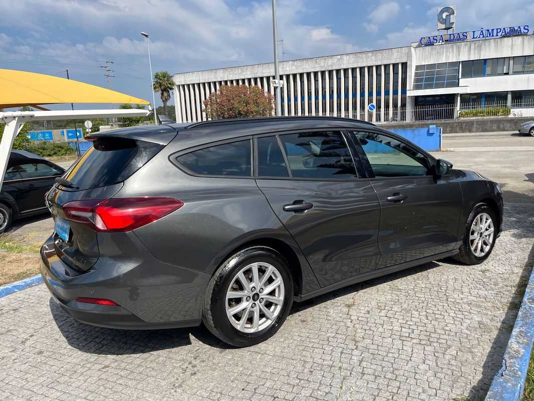 ford-focus-sw-2022-diesel-1499cc
