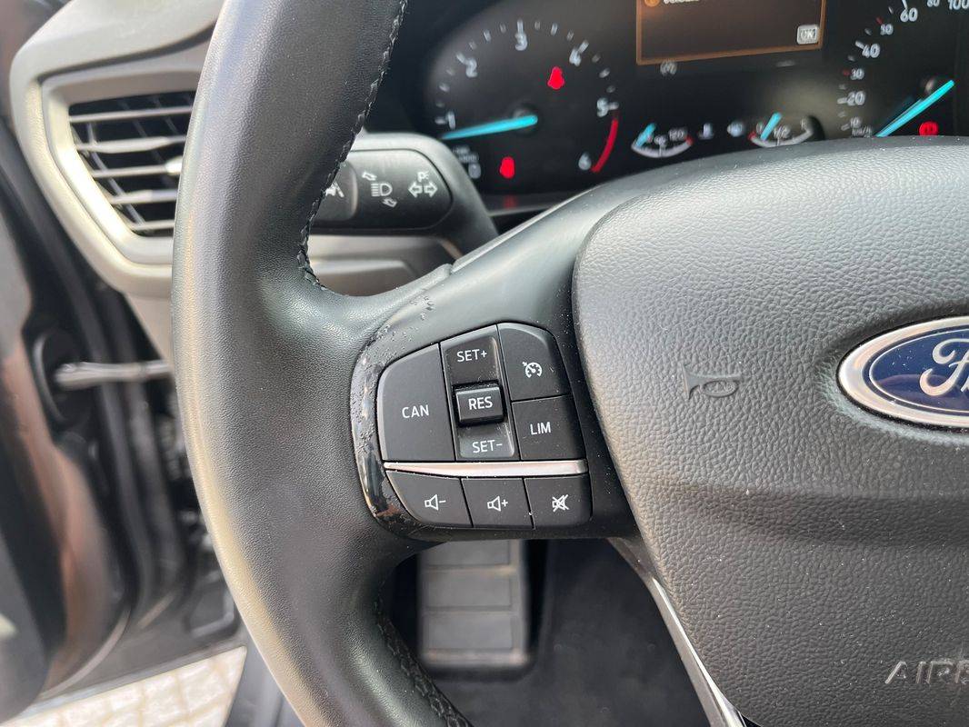 ford-focus-sw-2022-diesel-1499cc