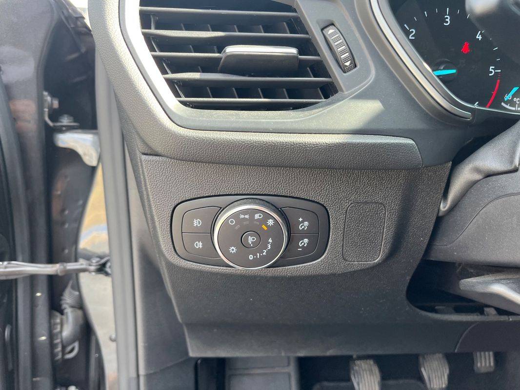 ford-focus-sw-2022-diesel-1499cc