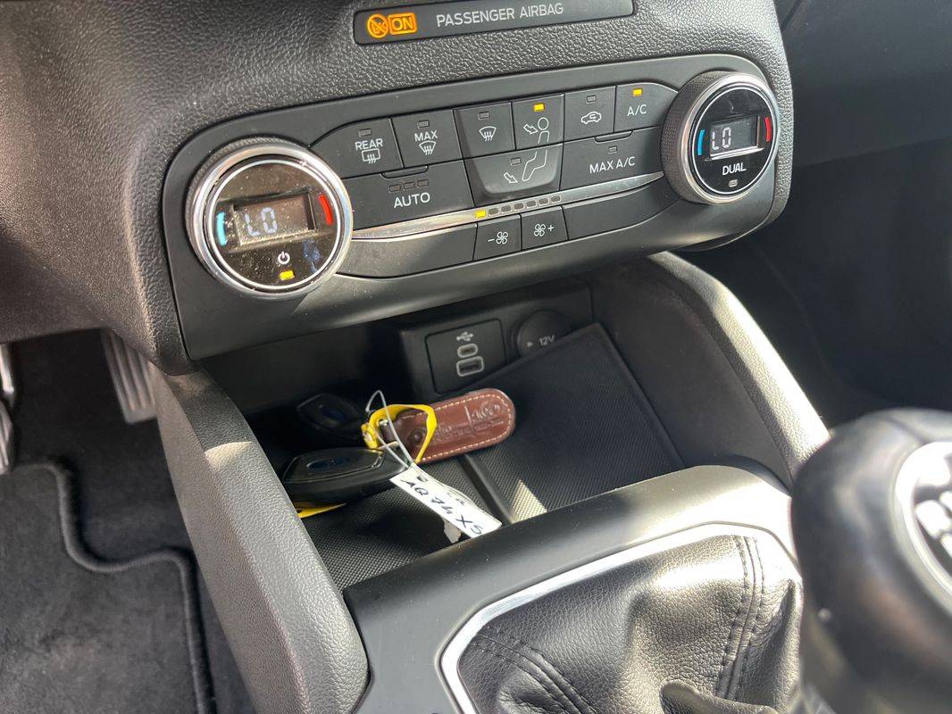 ford-focus-sw-2022-diesel-1499cc