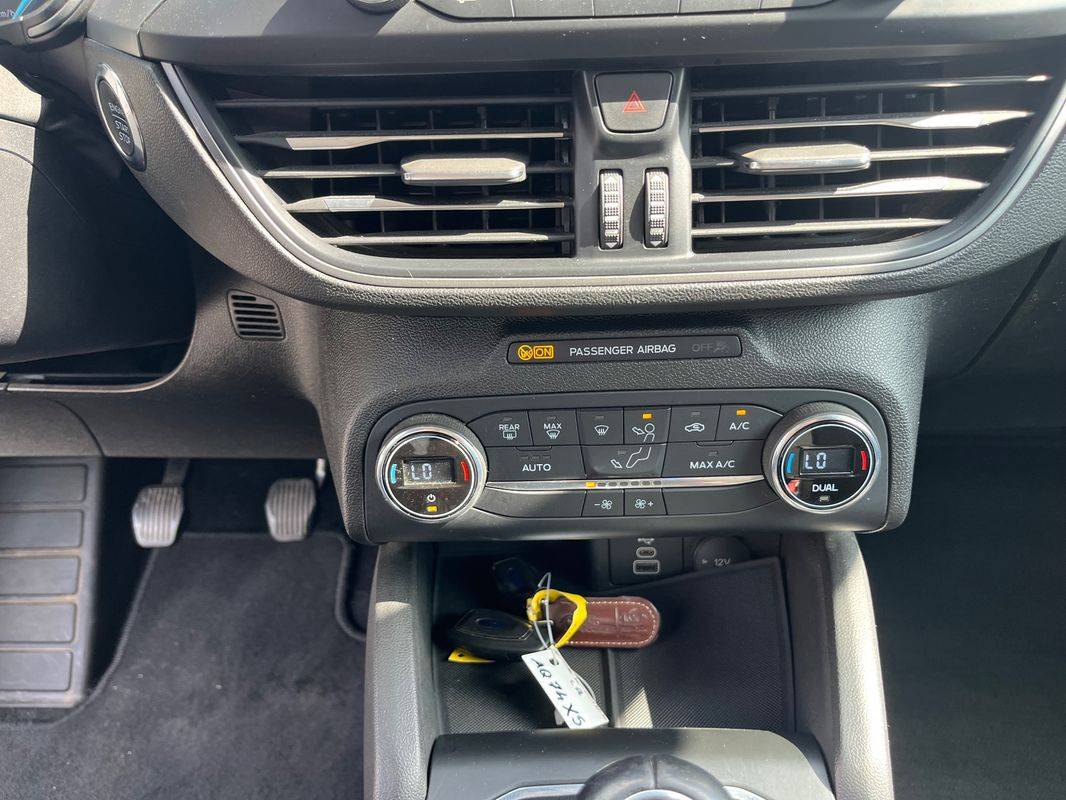 ford-focus-sw-2022-diesel-1499cc