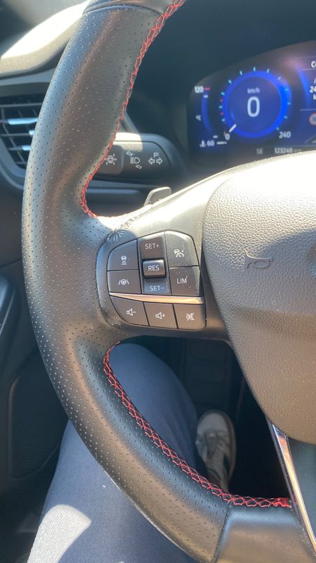 ford-kuga-2021-diesel-1499cc