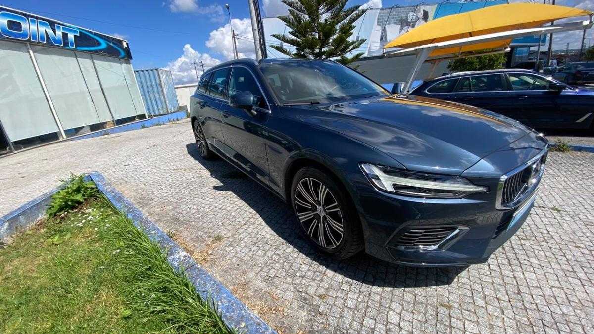 volvo-v60-2021-hibrido-a-gasolina-1969cc