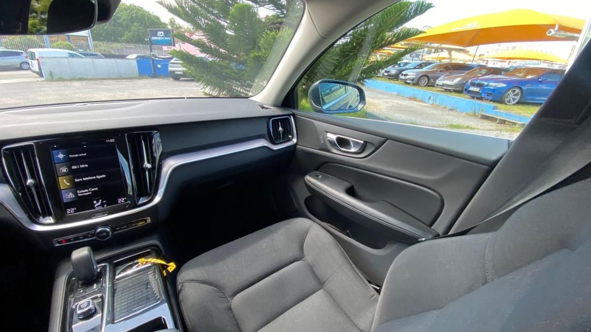volvo-v60-2021-hibrido-a-gasolina-1969cc