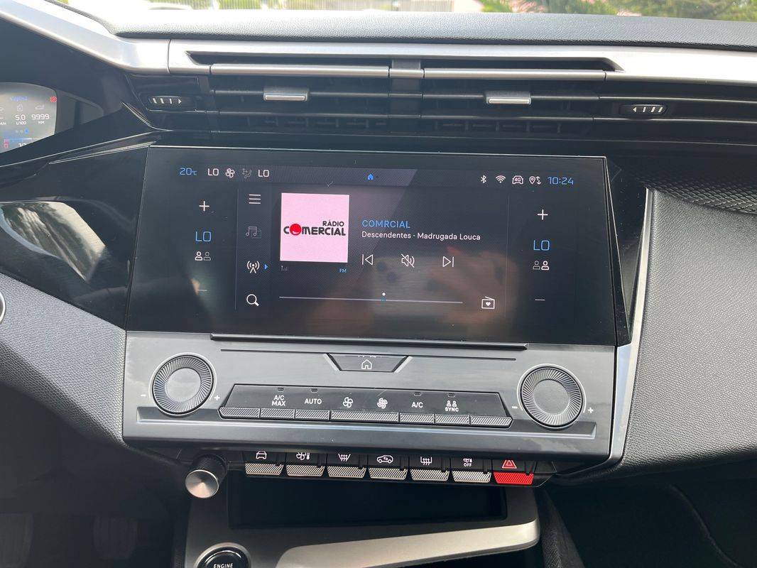 peugeot-308-2022-diesel-1499cc