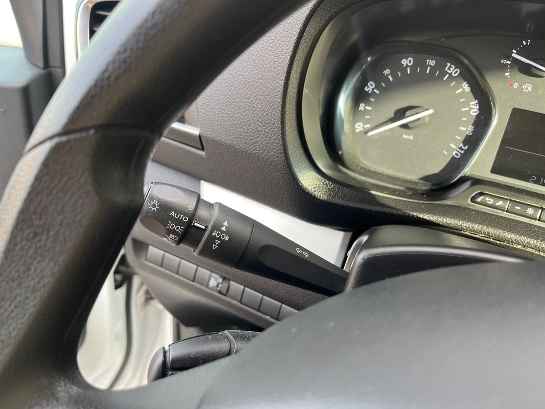 citroen-spacetourer-2021-diesel-1499cc