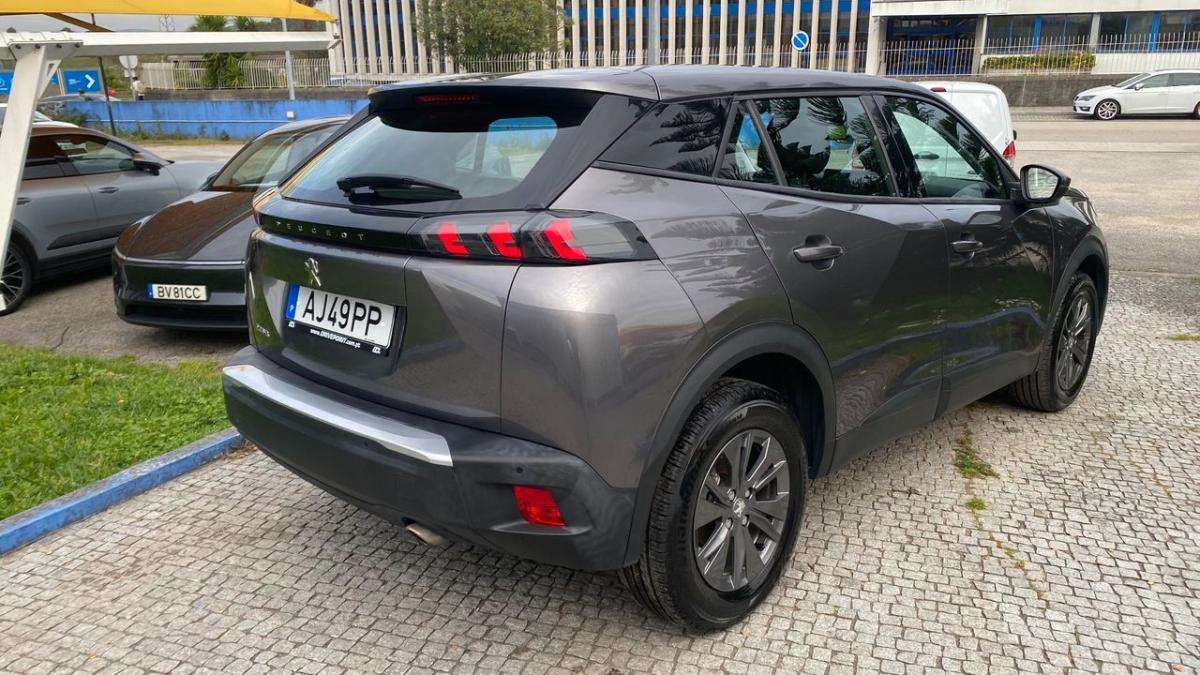 peugeot-2008-2021-diesel-1499cc