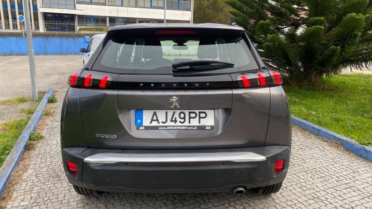 peugeot-2008-2021-diesel-1499cc