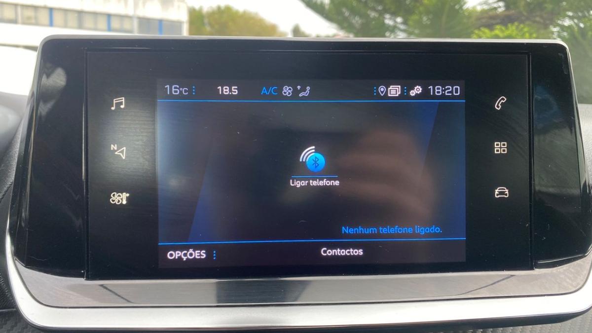 peugeot-2008-2021-diesel-1499cc