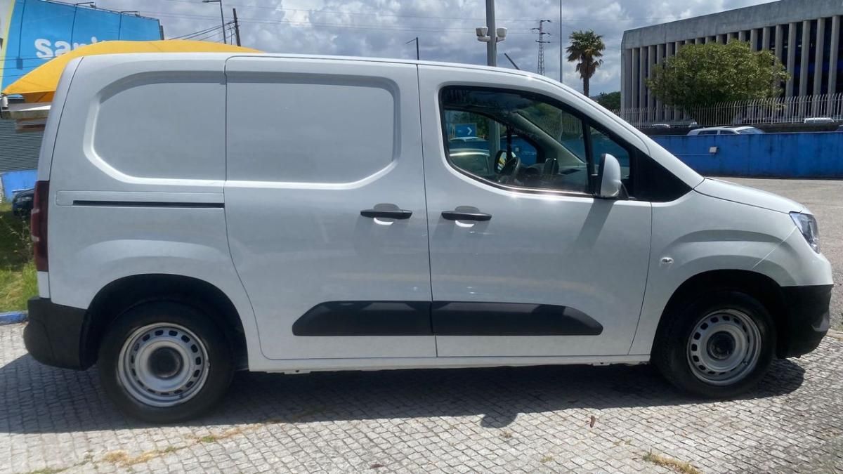 opel-combo-2019-diesel-1499cc