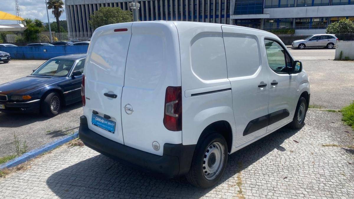 opel-combo-2019-diesel-1499cc