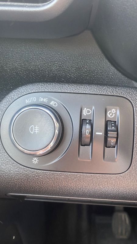 opel-combo-2019-diesel-1499cc
