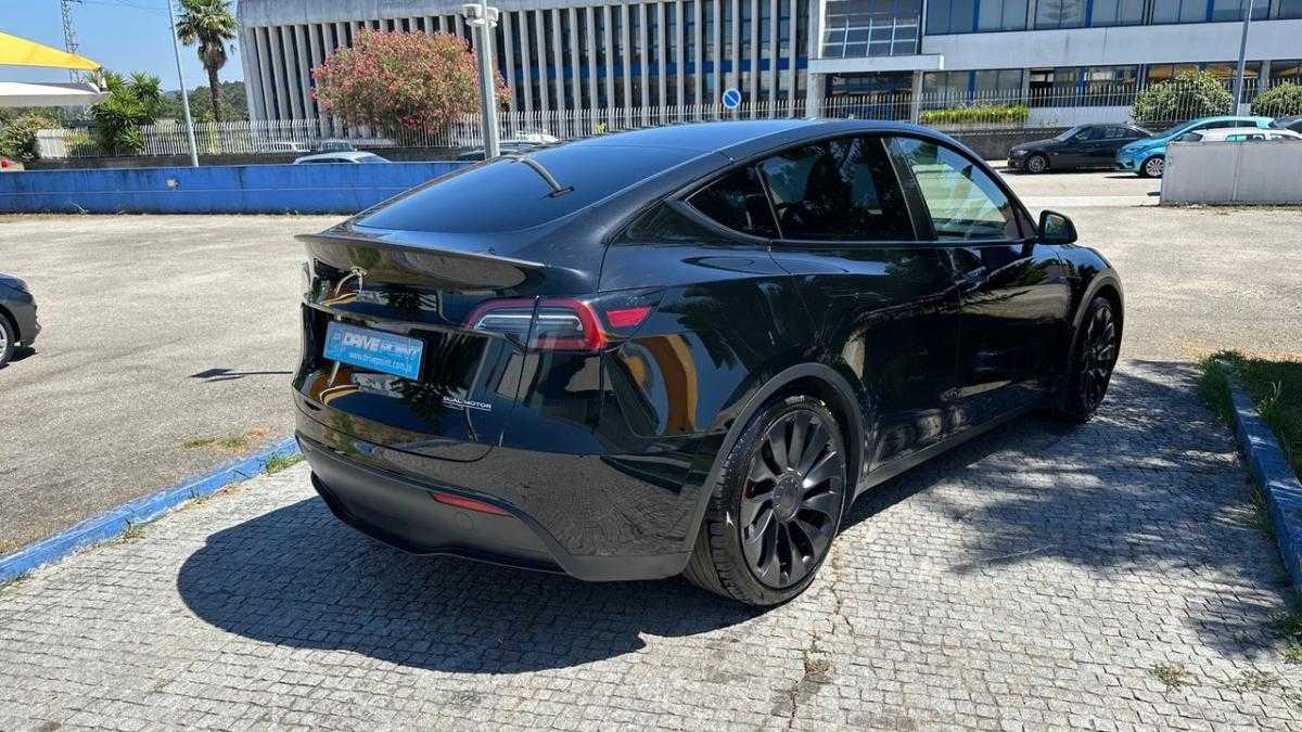 tesla-model-y-2022-eletrico-0cc
