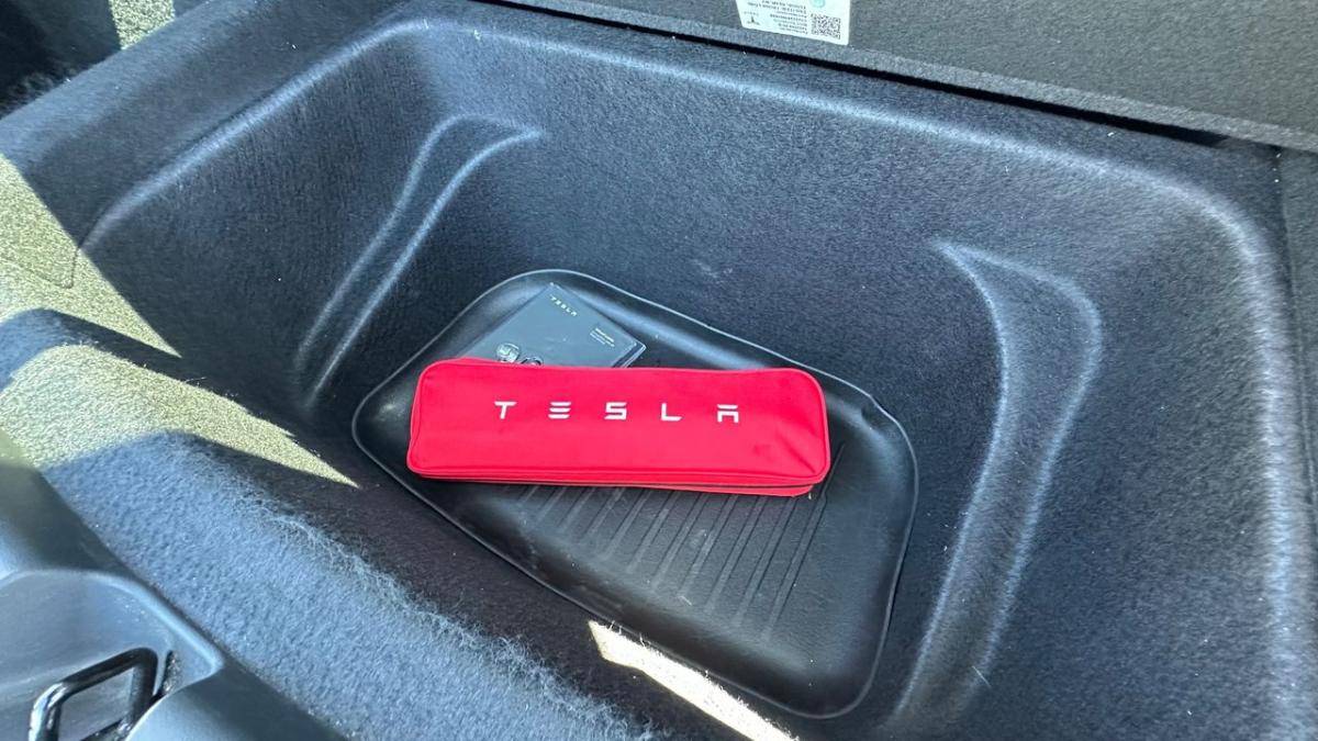 tesla-model-y-2022-eletrico-0cc