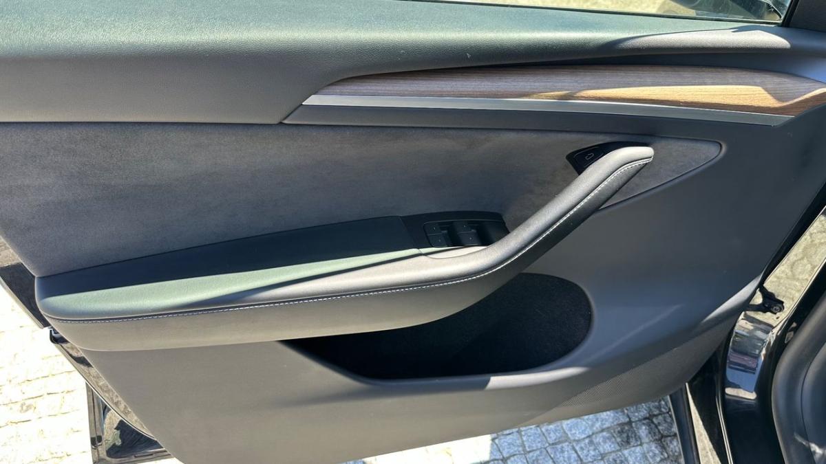 tesla-model-y-2022-eletrico-0cc