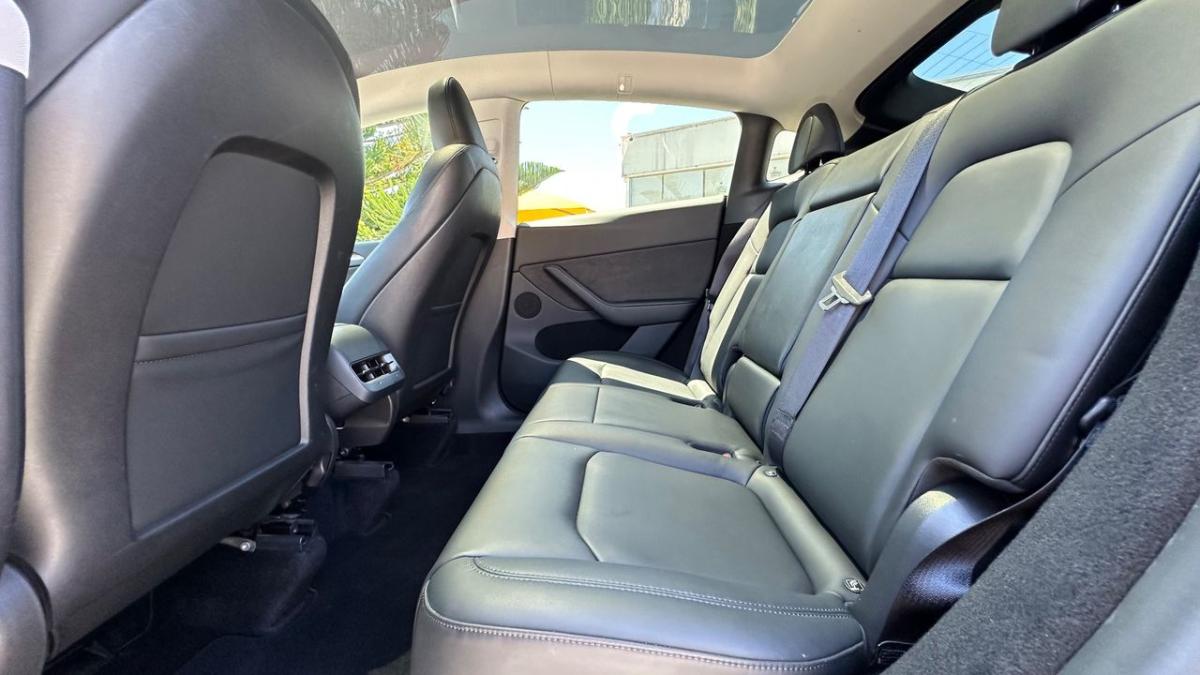 tesla-model-y-2022-eletrico-0cc