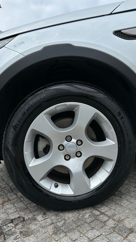 land-rover-discovery-sport-2017-diesel-1999cc