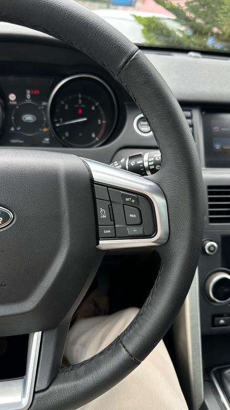 land-rover-discovery-sport-2017-diesel-1999cc