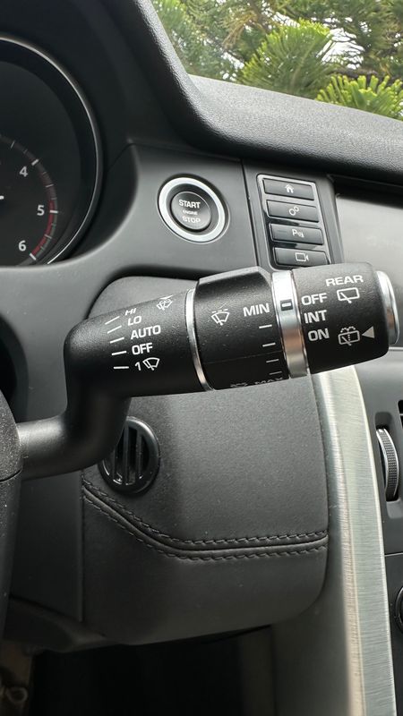 land-rover-discovery-sport-2017-diesel-1999cc