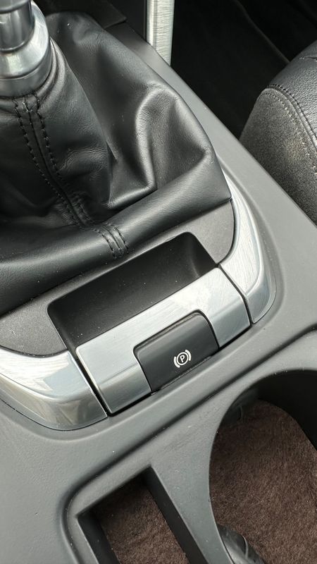 land-rover-discovery-sport-2017-diesel-1999cc