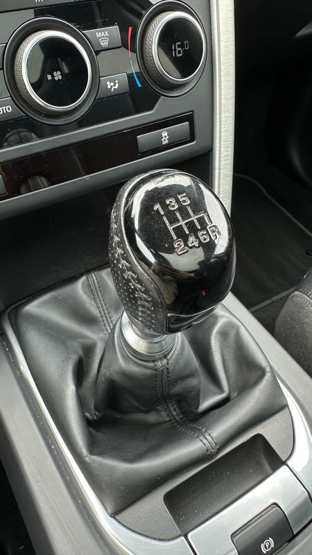 land-rover-discovery-sport-2017-diesel-1999cc