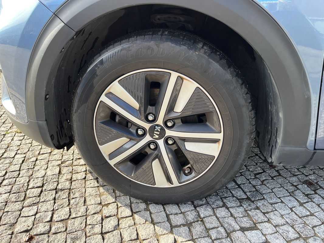 kia-niro-2019-hibrido-a-gasolina-1580cc
