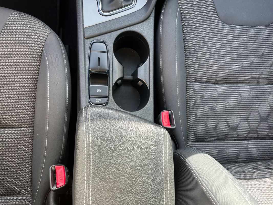 kia-niro-2019-hibrido-a-gasolina-1580cc