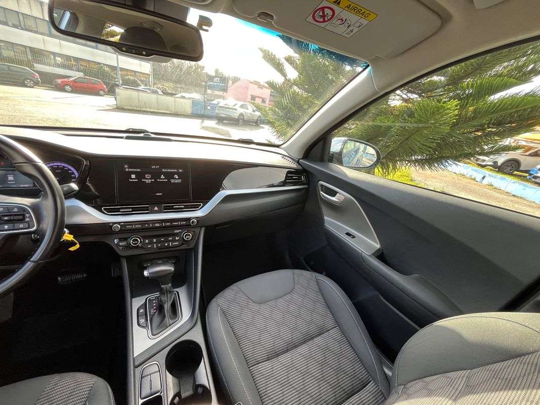 kia-niro-2019-hibrido-a-gasolina-1580cc