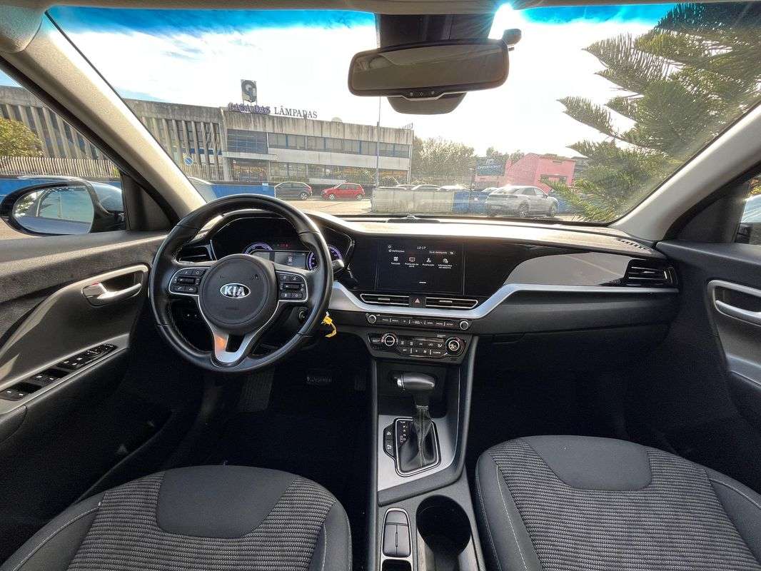 kia-niro-2019-hibrido-a-gasolina-1580cc
