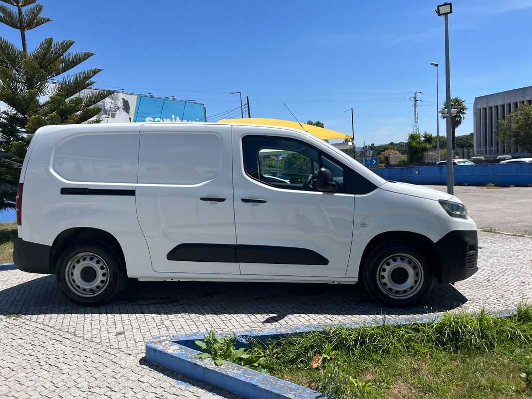 citroen-berlingo-2021-diesel-1499cc