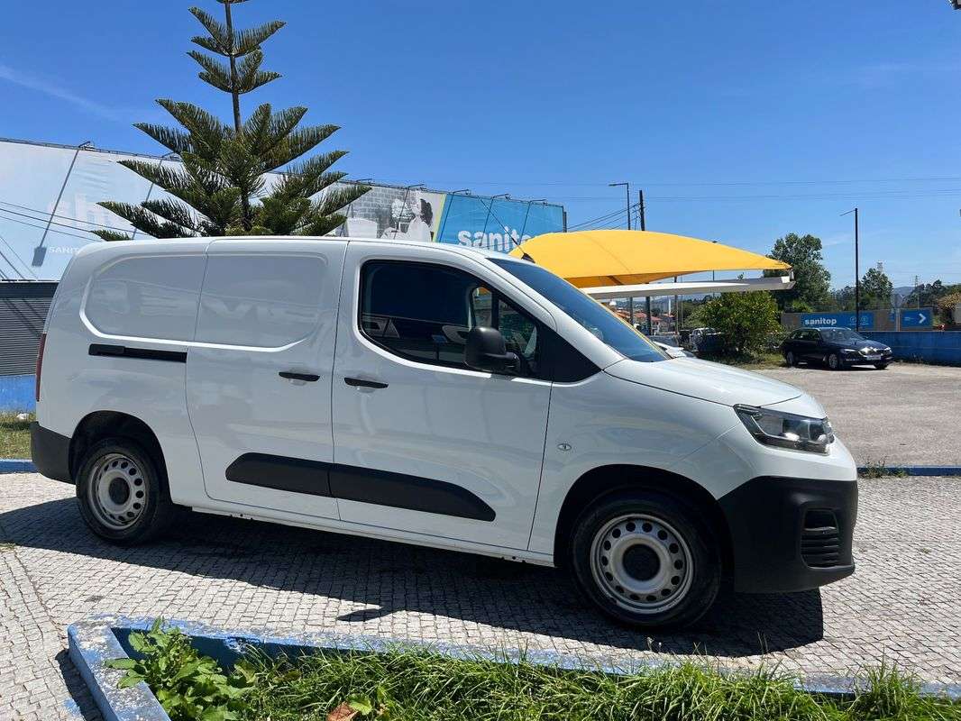 citroen-berlingo-2021-diesel-1499cc