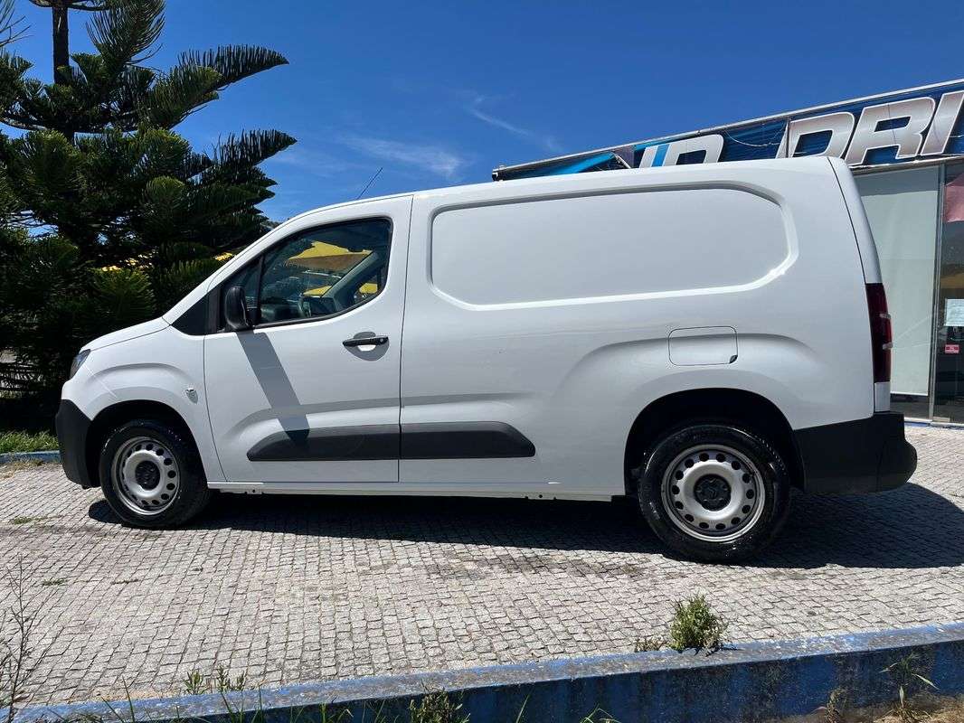 citroen-berlingo-2021-diesel-1499cc