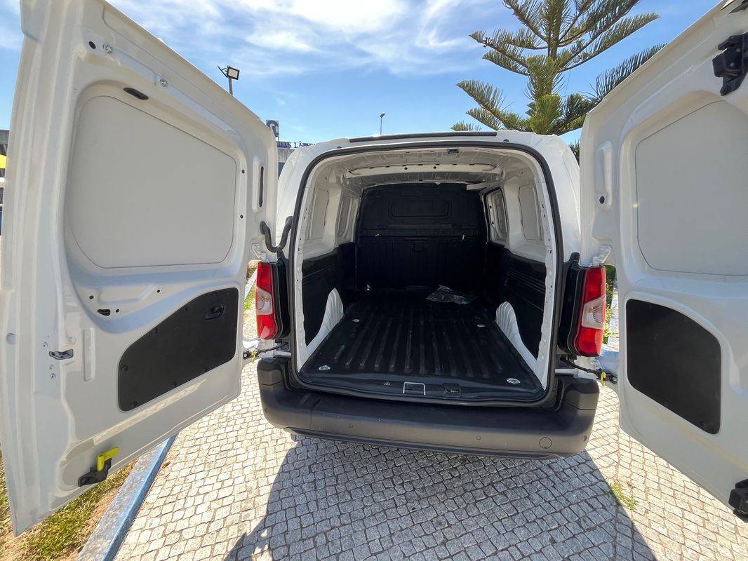 citroen-berlingo-2021-diesel-1499cc