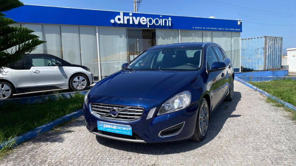 volvo-v60-2012-diesel-1560cc