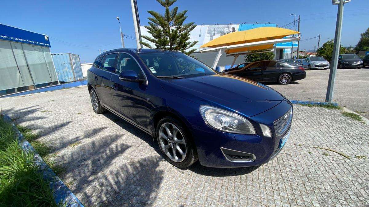 volvo-v60-2012-diesel-1560cc