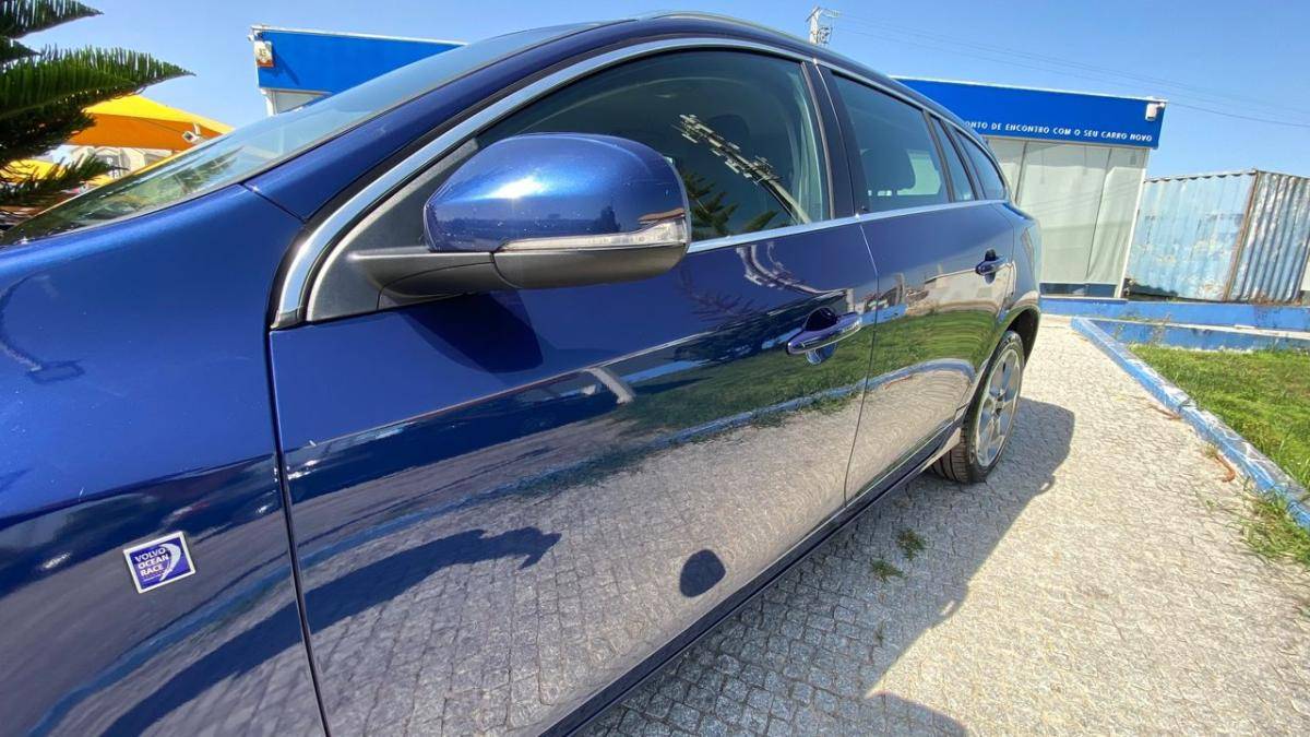 volvo-v60-2012-diesel-1560cc