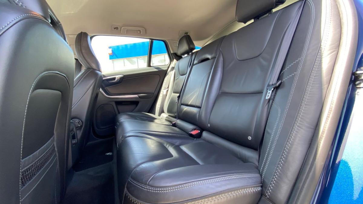 volvo-v60-2012-diesel-1560cc