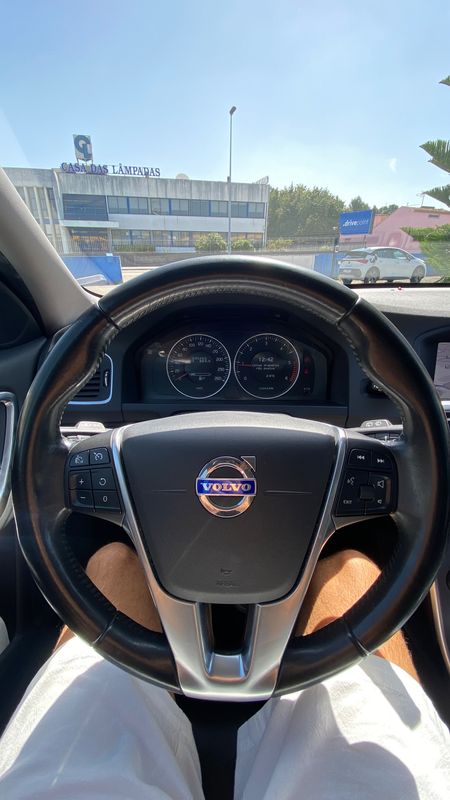 volvo-v60-2012-diesel-1560cc