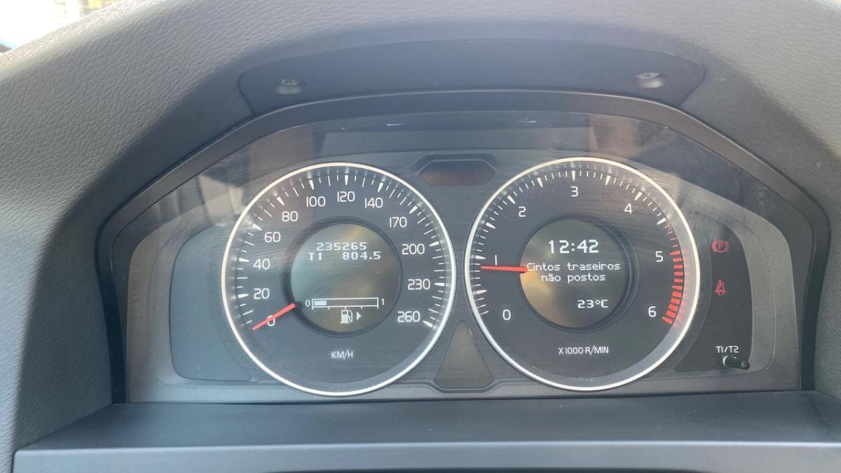 volvo-v60-2012-diesel-1560cc