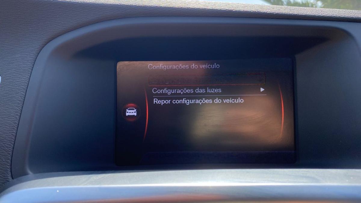 volvo-v60-2012-diesel-1560cc